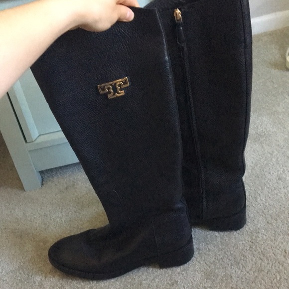 Tory Burch black boots - Picture 3 of 7